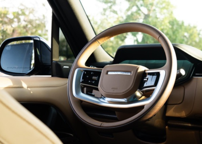 Land Rover Range Rover Vogue 1.png