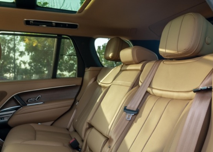 Land Rover Range Rover Vogue 2.png