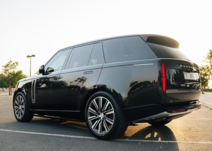 Land Rover Range Rover Vogue 5.png